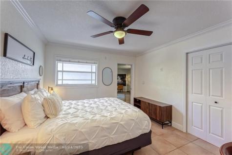 3351 NE 17th Way Oakland Park FL 33334
