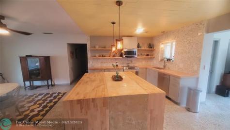 818 NW 28th Court Wilton Manors FL 33311