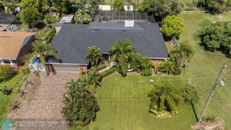 209 7th Lake Hamilton FL 33844