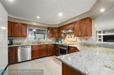 209 7th Lake Hamilton FL 33844