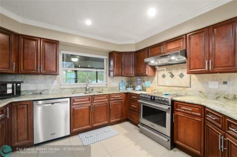 209 7th Lake Hamilton FL 33844