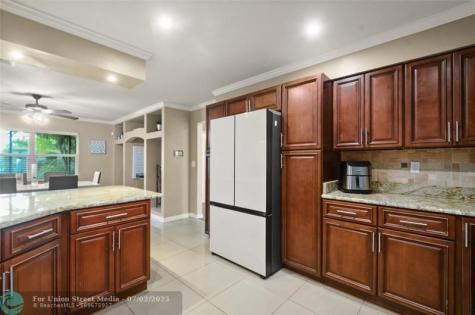209 7th Lake Hamilton FL 33844