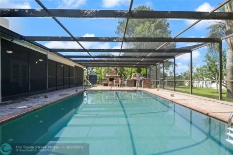 209 7th Lake Hamilton FL 33844