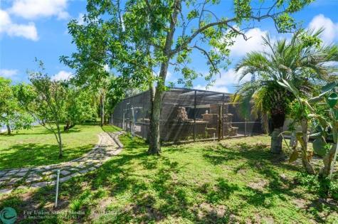 209 7th Lake Hamilton FL 33844