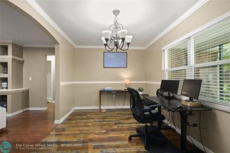 209 7th Lake Hamilton FL 33844