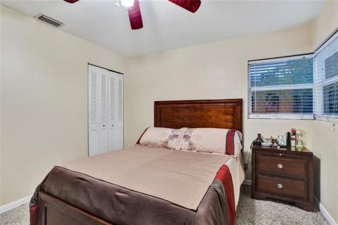 5225 NE 2nd Terrace Oakland Park FL 33334
