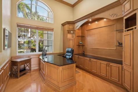 10372 N Lake Vista Circle Davie FL 33328