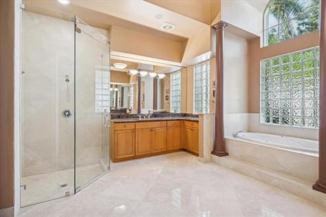 10372 N Lake Vista Circle Davie FL 33328