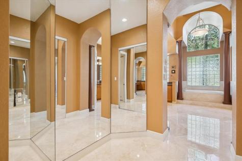 10372 N Lake Vista Circle Davie FL 33328