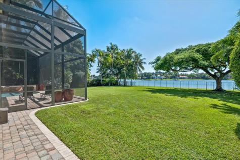 10372 N Lake Vista Circle Davie FL 33328
