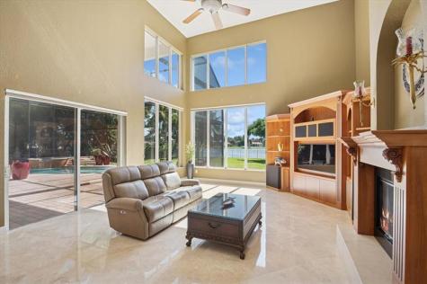 10372 N Lake Vista Circle Davie FL 33328