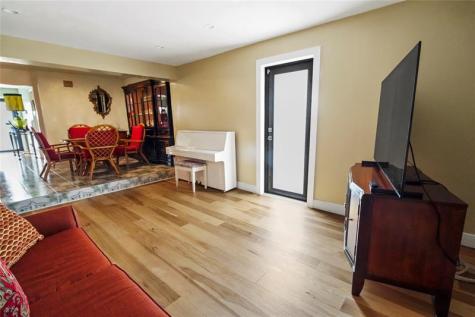 3155 NW 81st Terrace Miami FL 33147