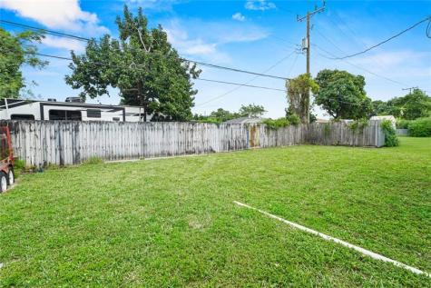 3155 NW 81st Terrace Miami FL 33147