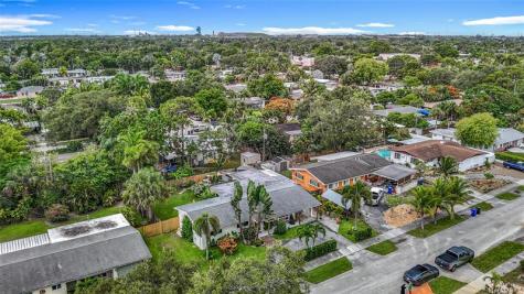 3326 SW 19 Street Fort Lauderdale FL 33312