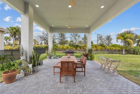 4776 Estates Circle Loxahatchee FL 33470