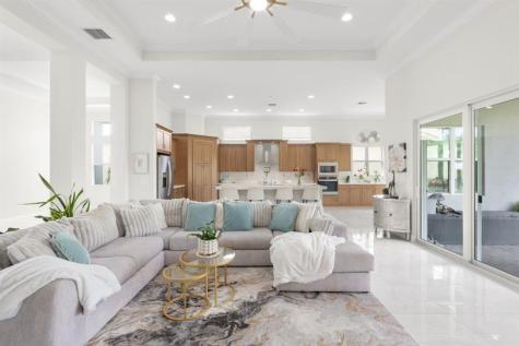 4776 Estates Circle Loxahatchee FL 33470