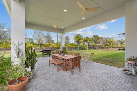 4776 Estates Circle Loxahatchee FL 33470
