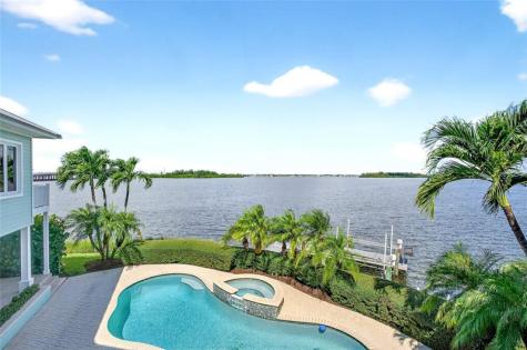505 Tulip Lane Vero Beach FL 32963