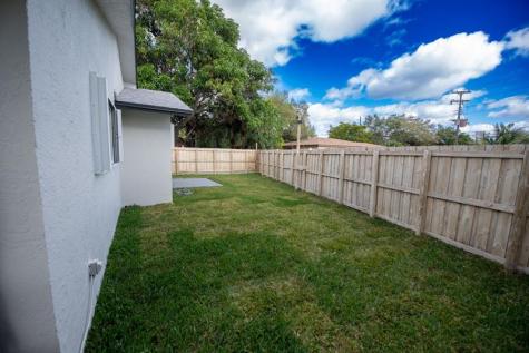 110 NW 6th Avenue Dania Beach FL 33004
