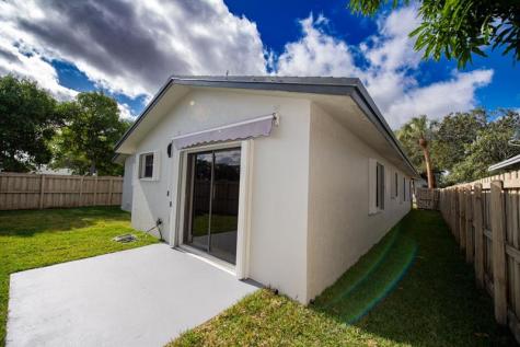 110 NW 6th Avenue Dania Beach FL 33004
