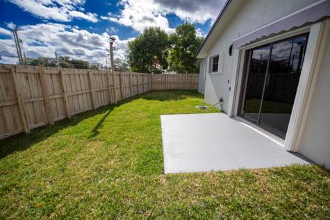 110 NW 6th Avenue Dania Beach FL 33004