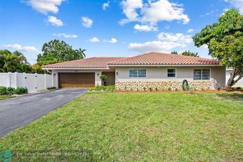 2645 SE 3rd Street Pompano Beach FL 33062