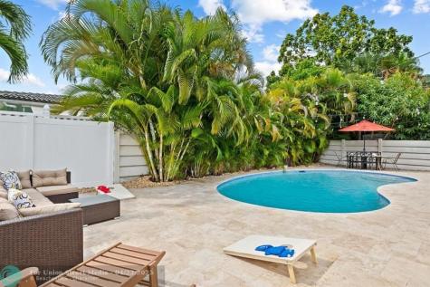 2645 SE 3rd Street Pompano Beach FL 33062
