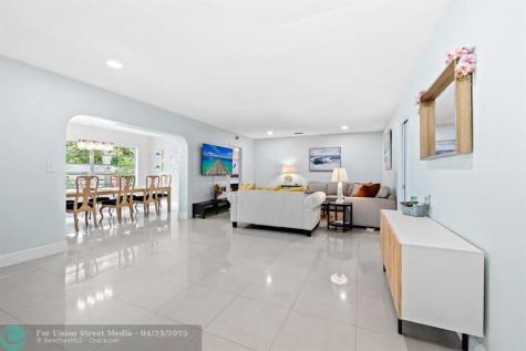 2645 SE 3rd Street Pompano Beach FL 33062
