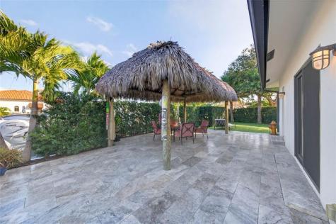 4000 NE 23rd Avenue Lighthouse Point FL 33064