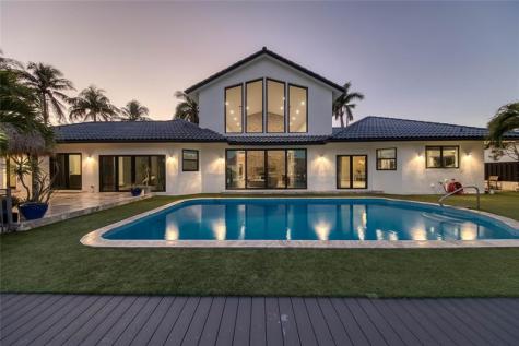 4000 NE 23rd Avenue Lighthouse Point FL 33064