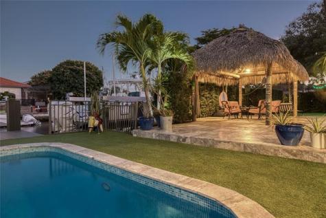 4000 NE 23rd Avenue Lighthouse Point FL 33064