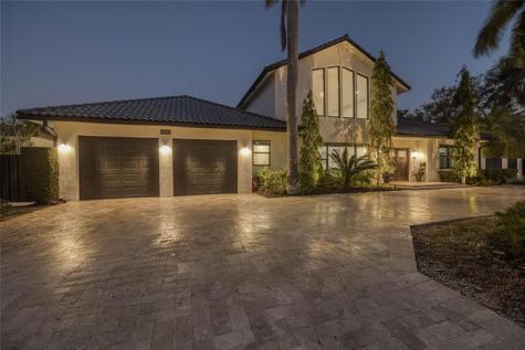 4000 NE 23rd Avenue Lighthouse Point FL 33064