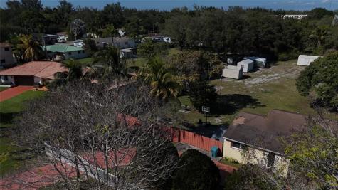 940 NW 151st Street Miami FL 33169