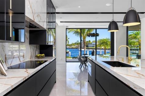 1555 SE 14th Court Deerfield Beach FL 33441