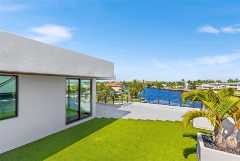 1555 SE 14th Court Deerfield Beach FL 33441