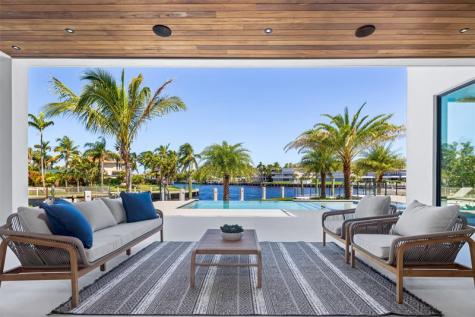 1555 SE 14th Court Deerfield Beach FL 33441