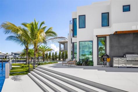 1555 SE 14th Court Deerfield Beach FL 33441