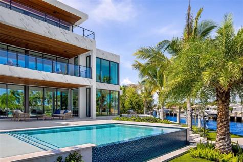 1555 SE 14th Court Deerfield Beach FL 33441