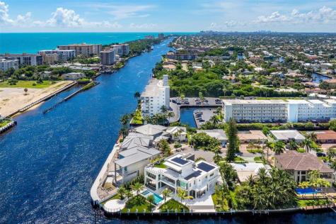 1555 SE 14th Court Deerfield Beach FL 33441
