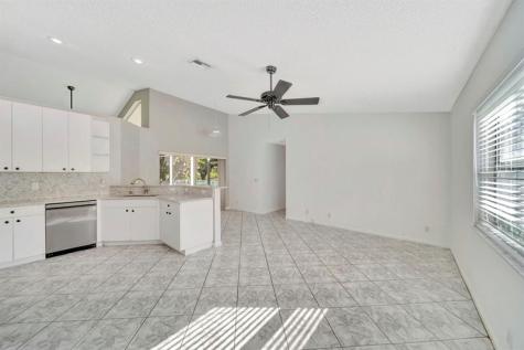 5708 NW 47th Court Coral Springs FL 33067