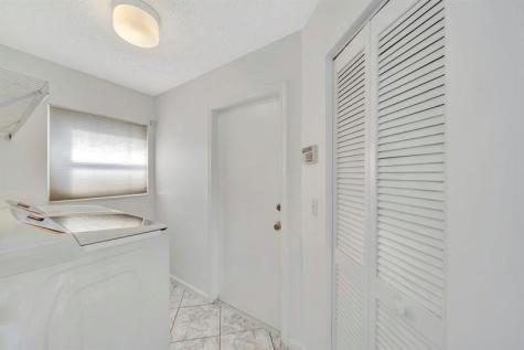 5708 NW 47th Court Coral Springs FL 33067