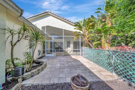 5708 NW 47th Court Coral Springs FL 33067
