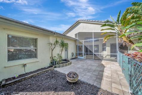 5708 NW 47th Court Coral Springs FL 33067