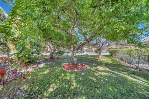 5708 NW 47th Court Coral Springs FL 33067