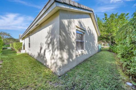 5708 NW 47th Court Coral Springs FL 33067