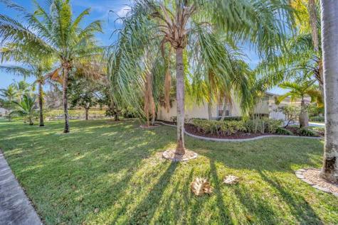 5708 NW 47th Court Coral Springs FL 33067