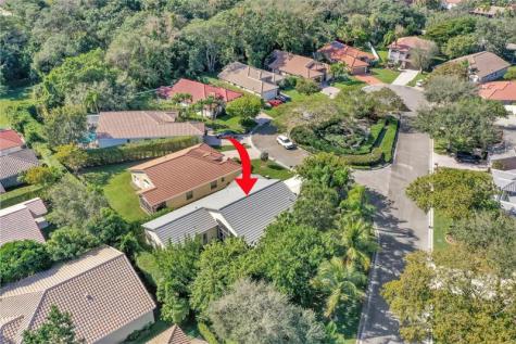 5708 NW 47th Court Coral Springs FL 33067
