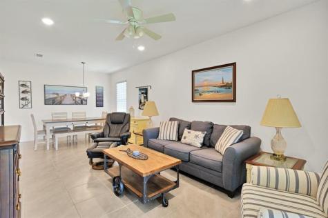 6035 Red Maple Manor Vero Beach FL 32966