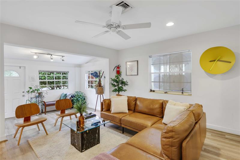 421 SW 12th Court Fort Lauderdale FL 33315