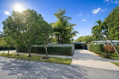 1413 NE 17th Way Fort Lauderdale FL 33304